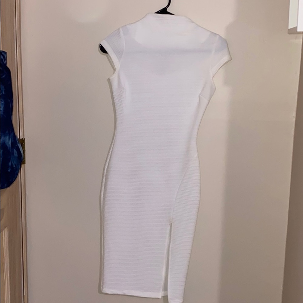 B1G1❤️Knee length high neck dress with slit